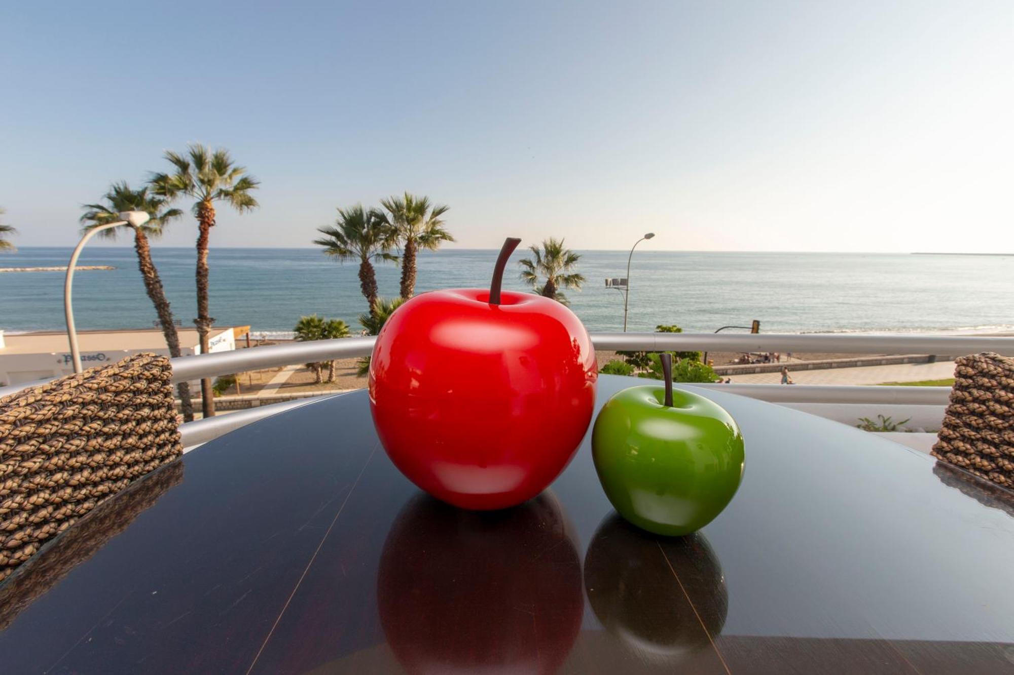 Villa Venecia, Apartamento De Lujo En 1º Linea De Playa + Parking Malaga Exterior photo