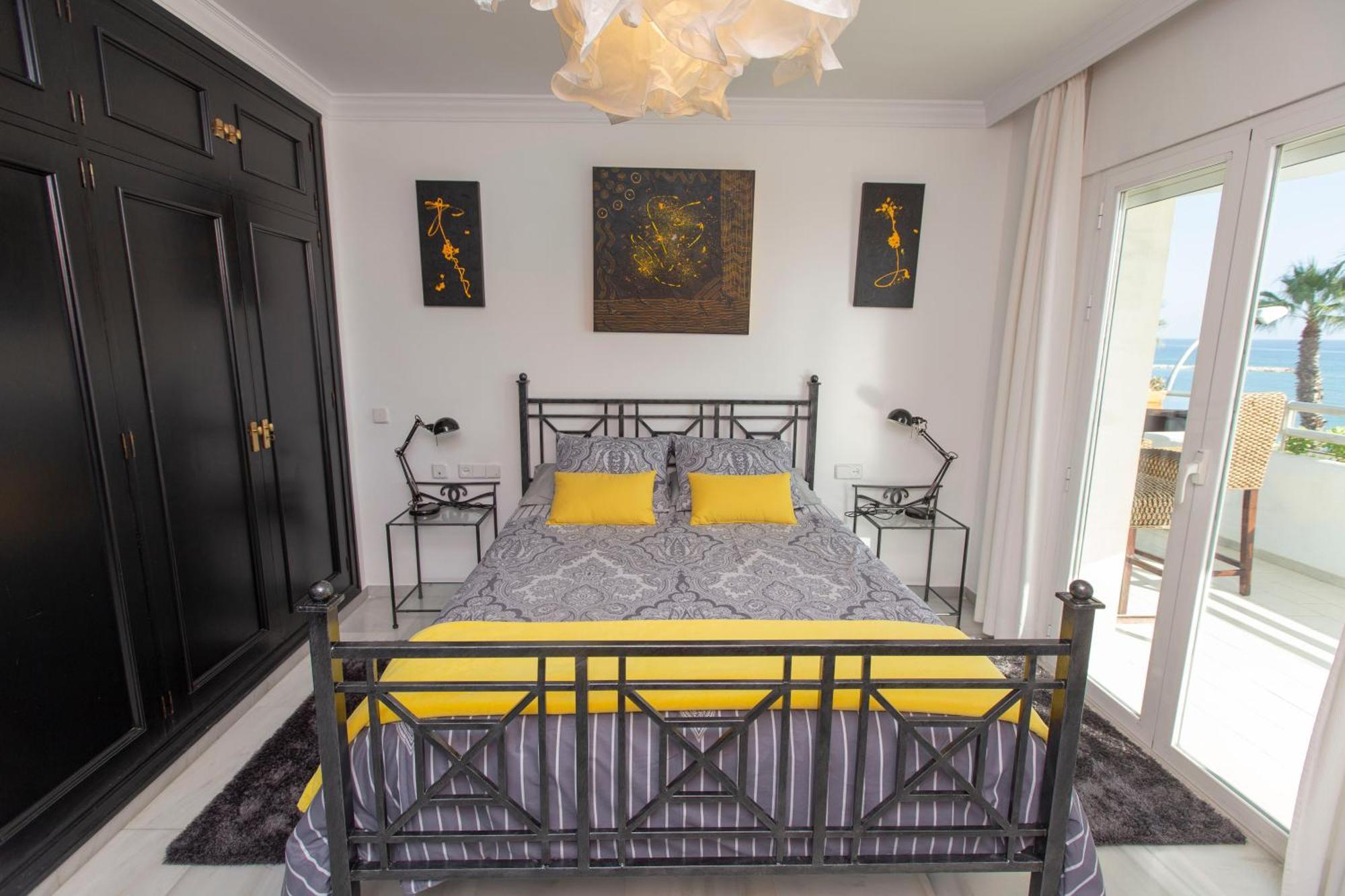 Villa Venecia, Apartamento De Lujo En 1º Linea De Playa + Parking Malaga Exterior photo